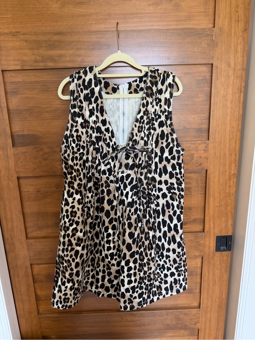 Amazon Women's Leopard Print V-Neck Sleeveless Romper - Beige/Black